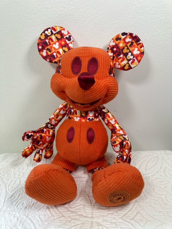 Disney Other - NWT Mickey Mouse Memories Plush July 7 of 12 Limited Release Collections